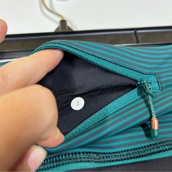 Lululemon Speed Tight IV Brushed Size 2 - Picture 11 of 11